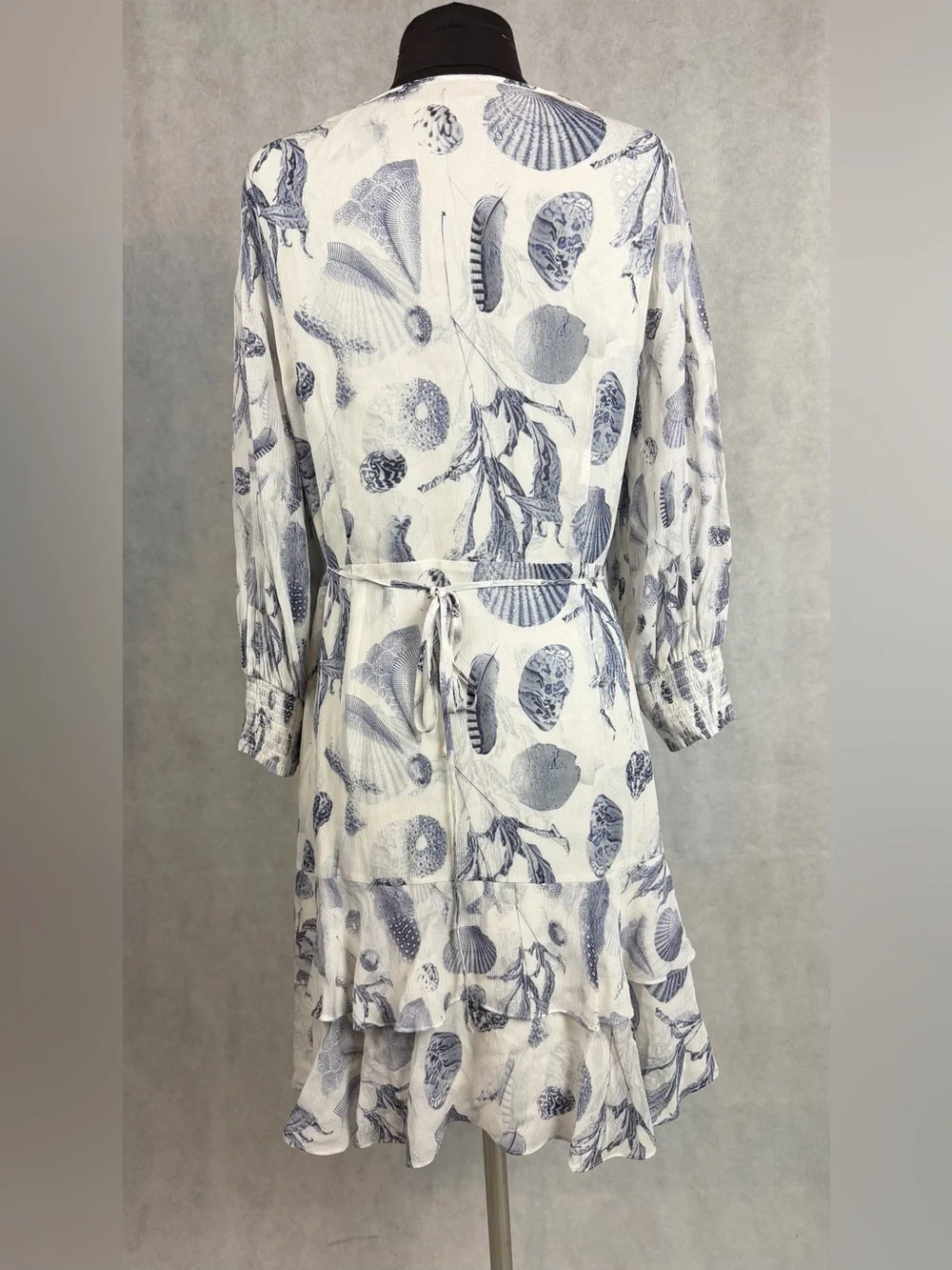 AllSaints Ari Oceano Dress Blue White Seashell Print Ruffle Midi Dress Size 12 - Picture 4 of 9
